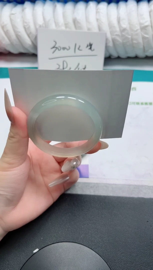 石英质玉手镯未镶嵌147-54