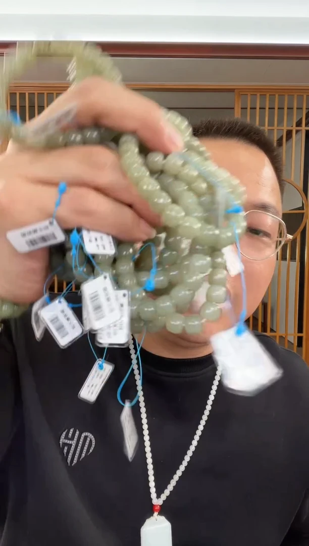 【闪购商品】和田玉手串未镶嵌且末青白卡10 多样性发一