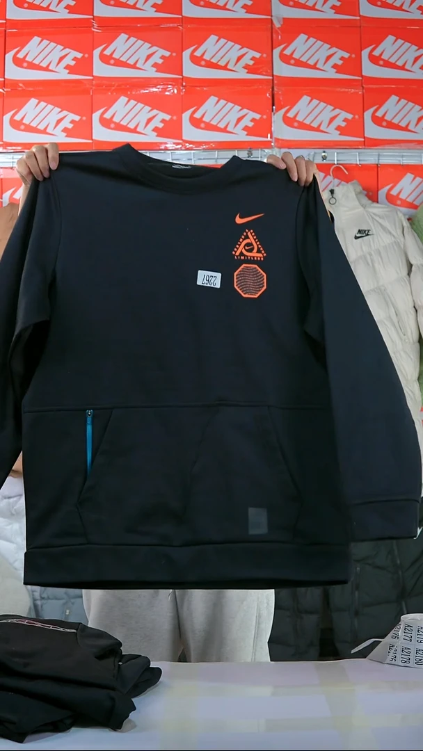 A 2267   闪购编码Nike/Jordan运动衣以直播间过款为准尺码XL