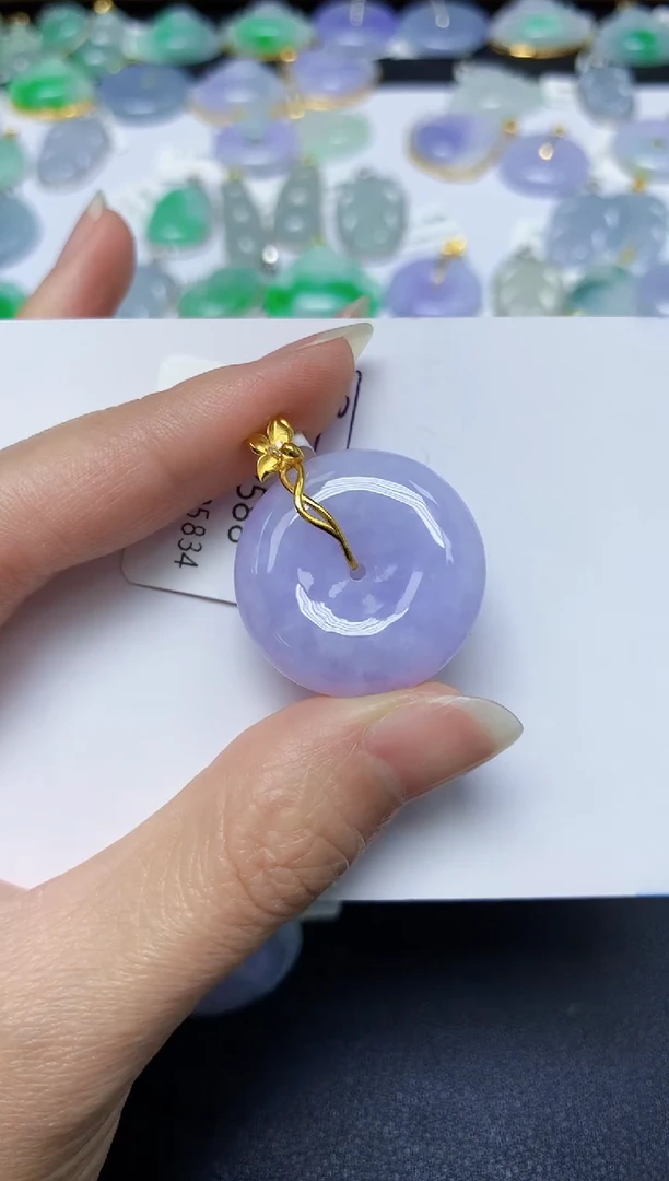 翡翠18K金镶嵌颈饰 天然缅甸翡翠A货