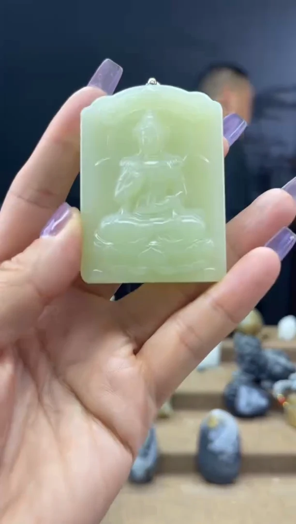 颈饰未镶嵌和田玉1