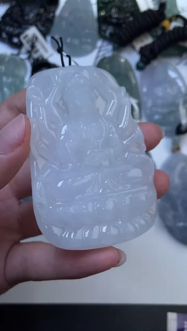 翡翠挂件未镶嵌1