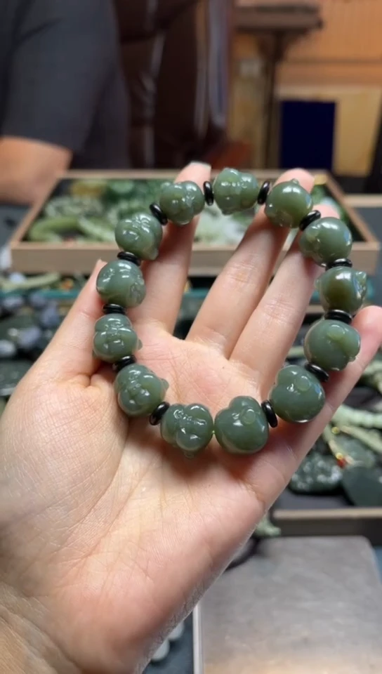 颈饰未镶嵌和田玉拍一发一