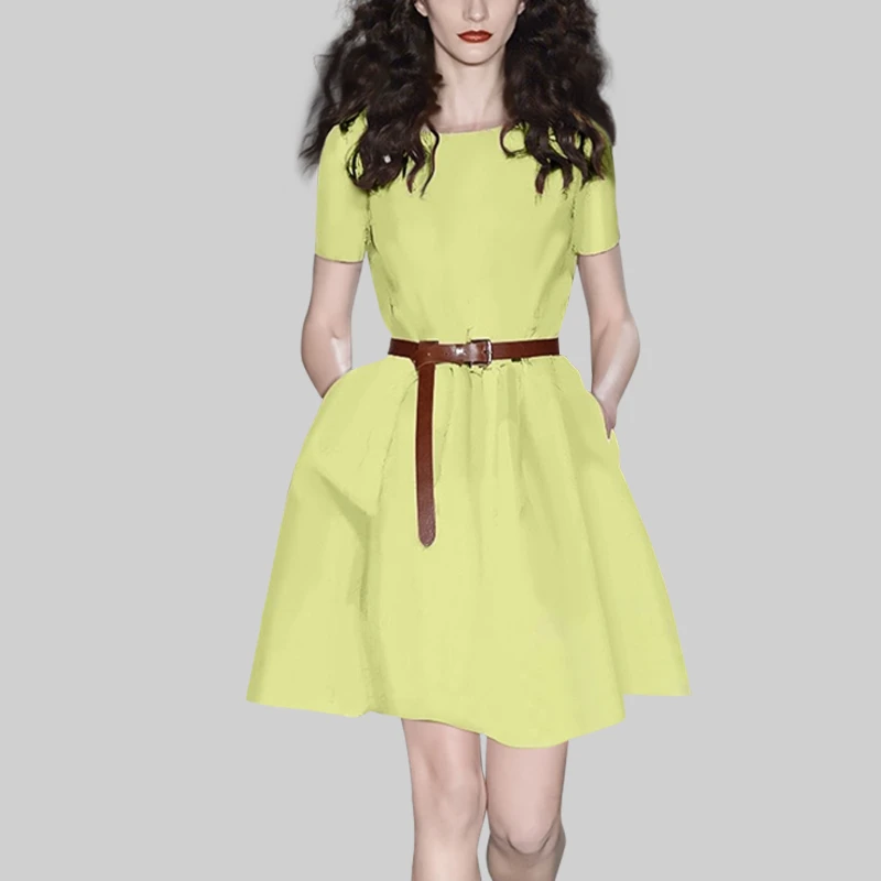 法式小个子短袖连衣裙女2025年秋装新款气质显瘦格子中长款A字裙