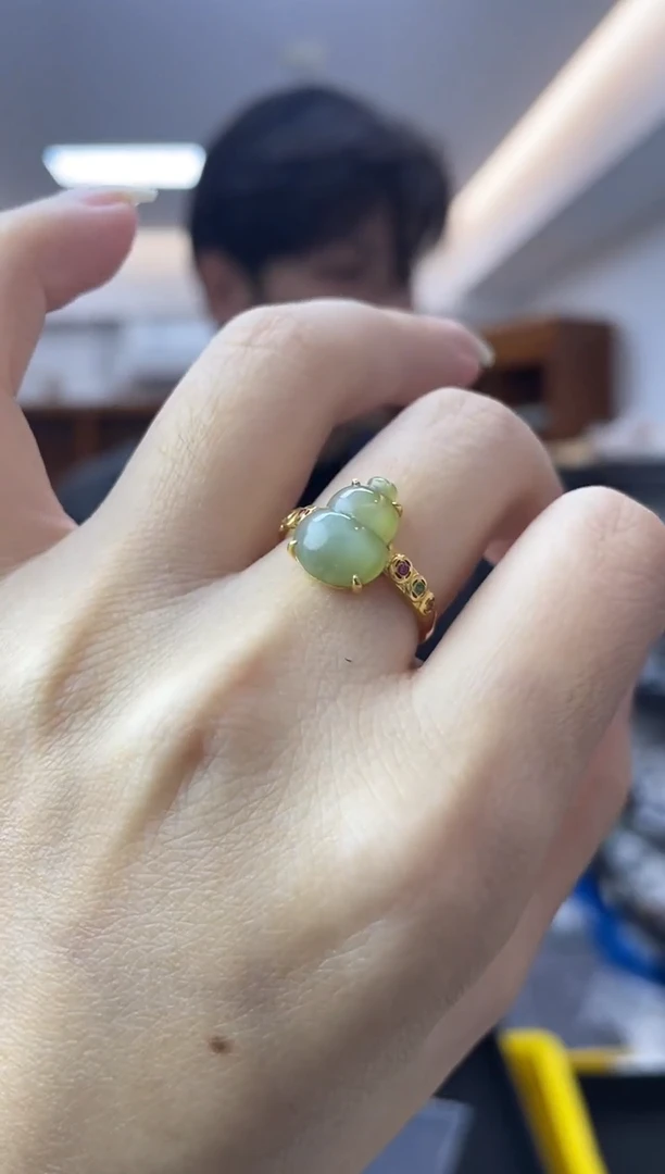 【闪购商品】和田玉·18K金镶嵌多样性一件发货*可以备注戒圈