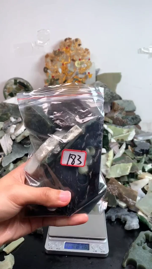 未镶嵌和田玉摆件183