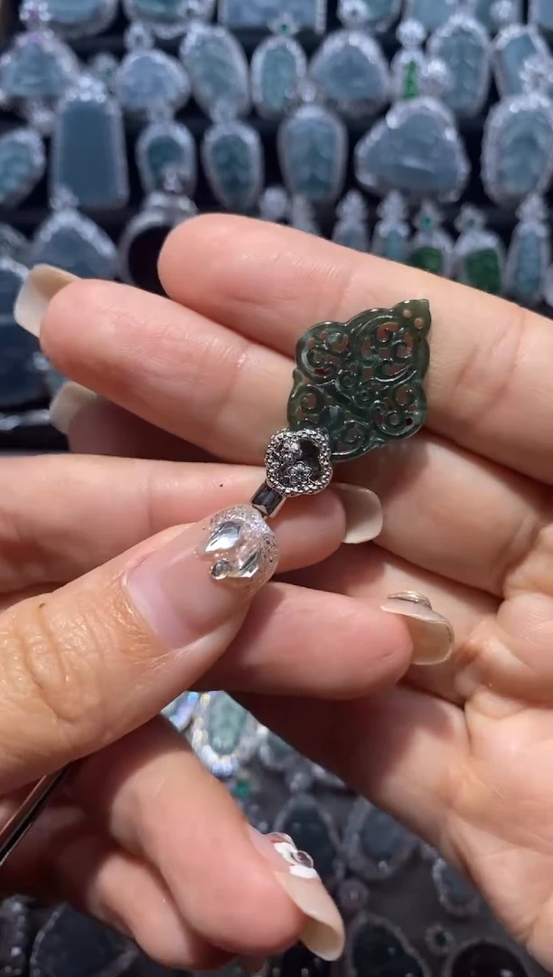 【闪购商品】翡翠项链未镶嵌翡翠