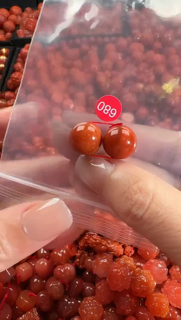 颈饰未镶嵌南红玛瑙1