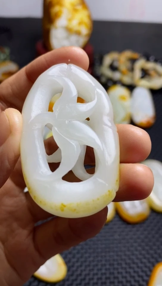 【闪购商品】和田玉颈饰未镶嵌1