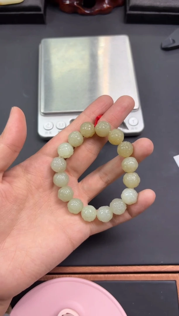 【闪购商品】和田玉手串未镶嵌且末微色差迪克兰卡12