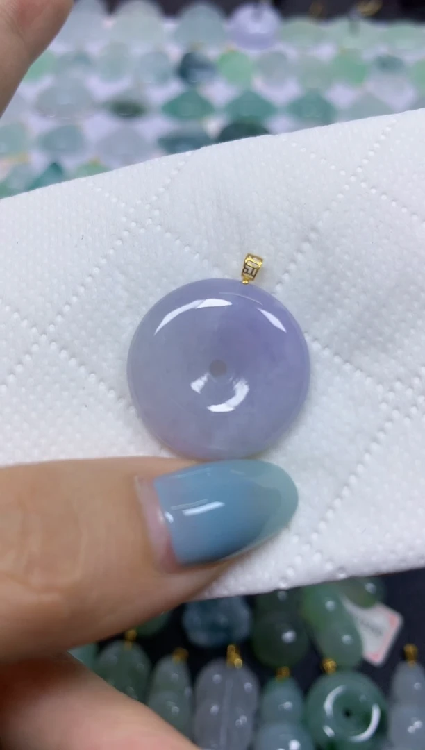 翡翠18K金镶嵌颈饰天然翡翠A货