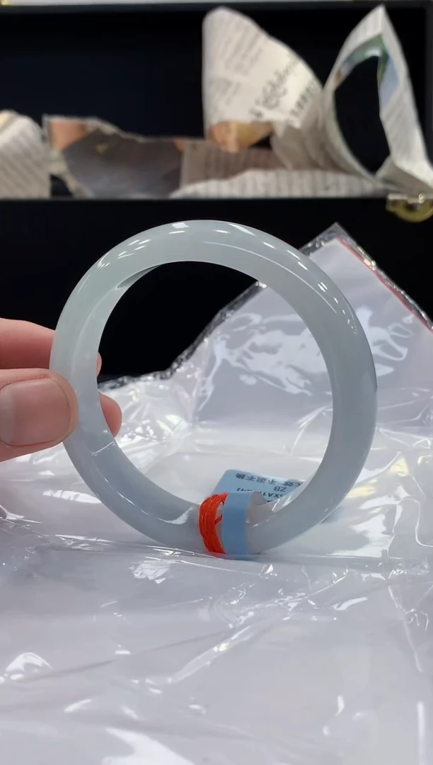 未镶嵌手镯翡翠翡翠手镯