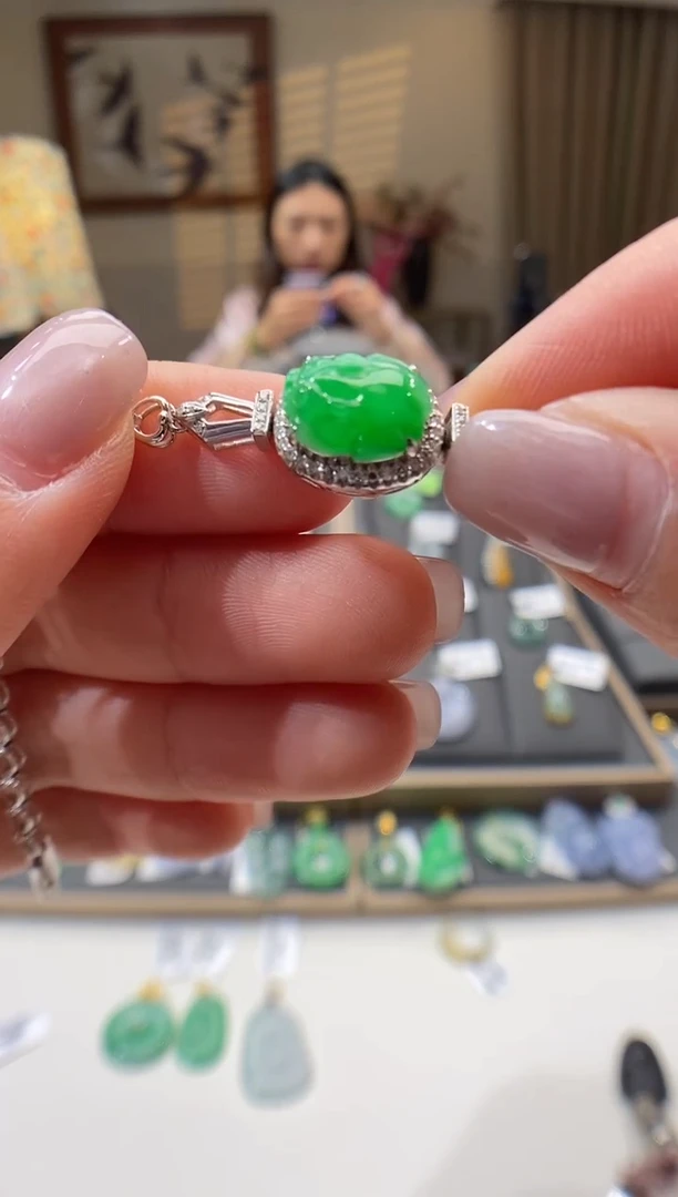 【闪购商品】翡翠手链18K金镶嵌手链