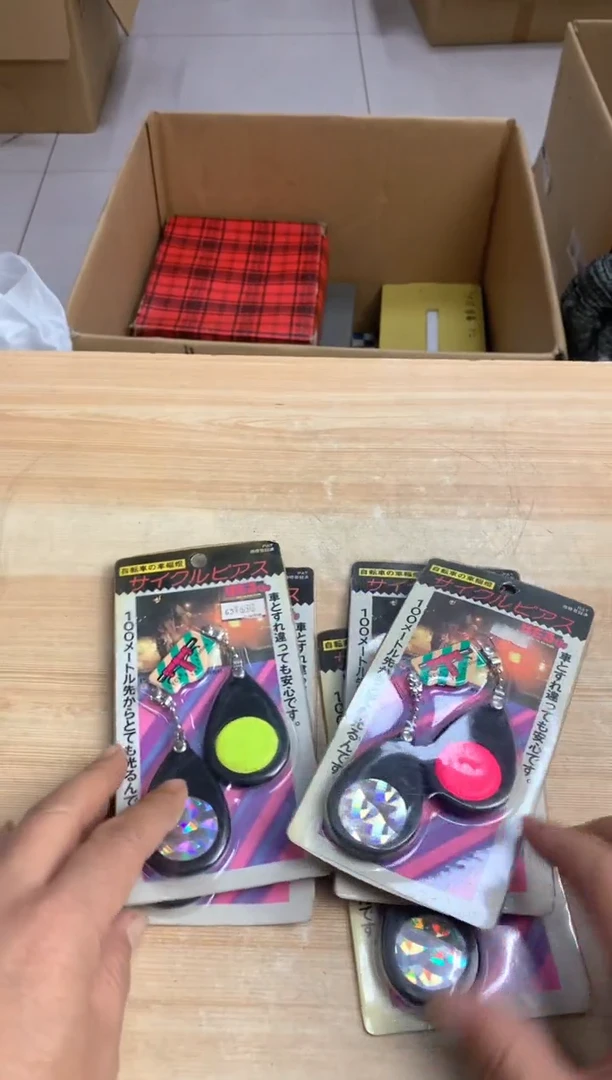 默认微瑕，no退no换，介意勿拍