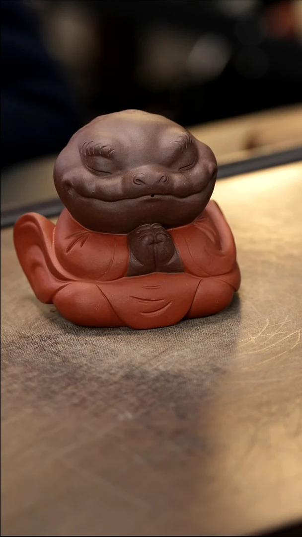 紫砂茶宠海****哥合十蟾仙