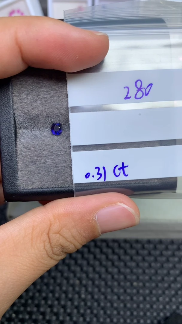 未镶嵌珠宝定制蓝宝石缅甸天然无烧蓝宝