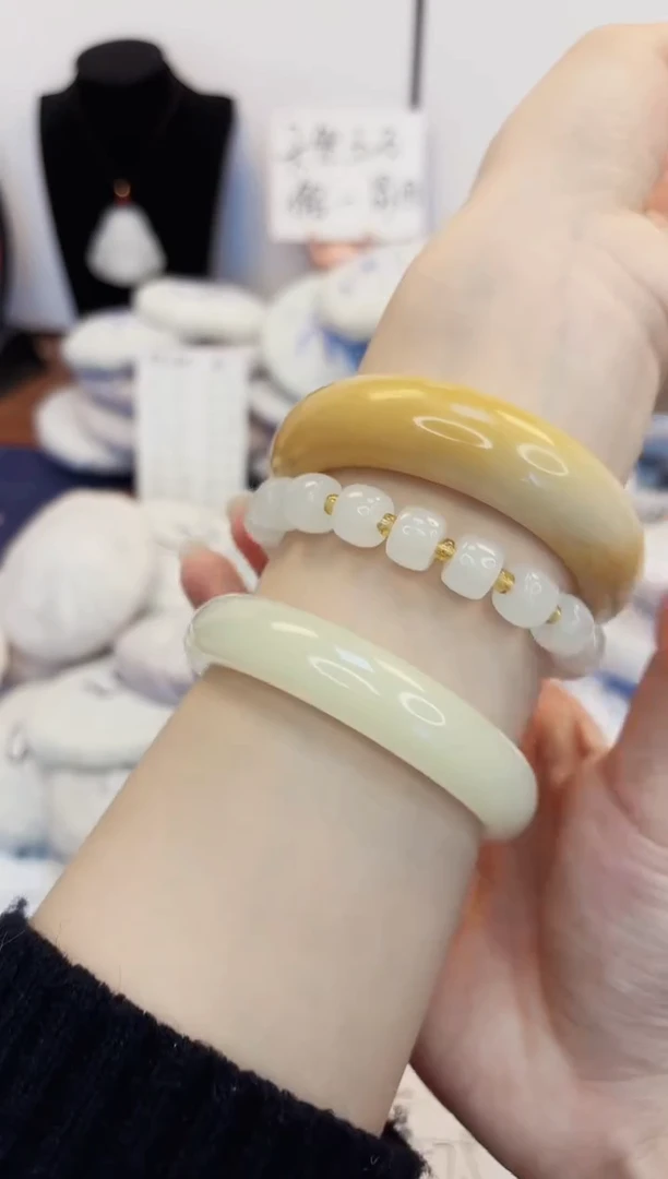 【闪购商品】石英质玉手镯未镶嵌91-财气镯圈口57