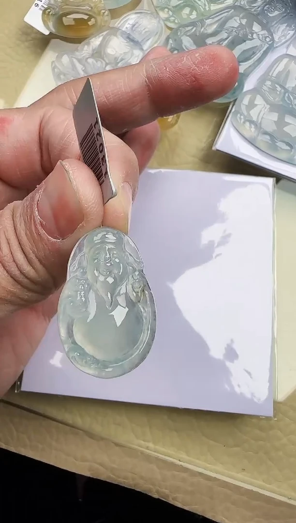 颈饰未镶嵌翡翠缅甸翡翠a货