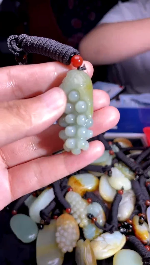 和田玉未镶嵌挂件1