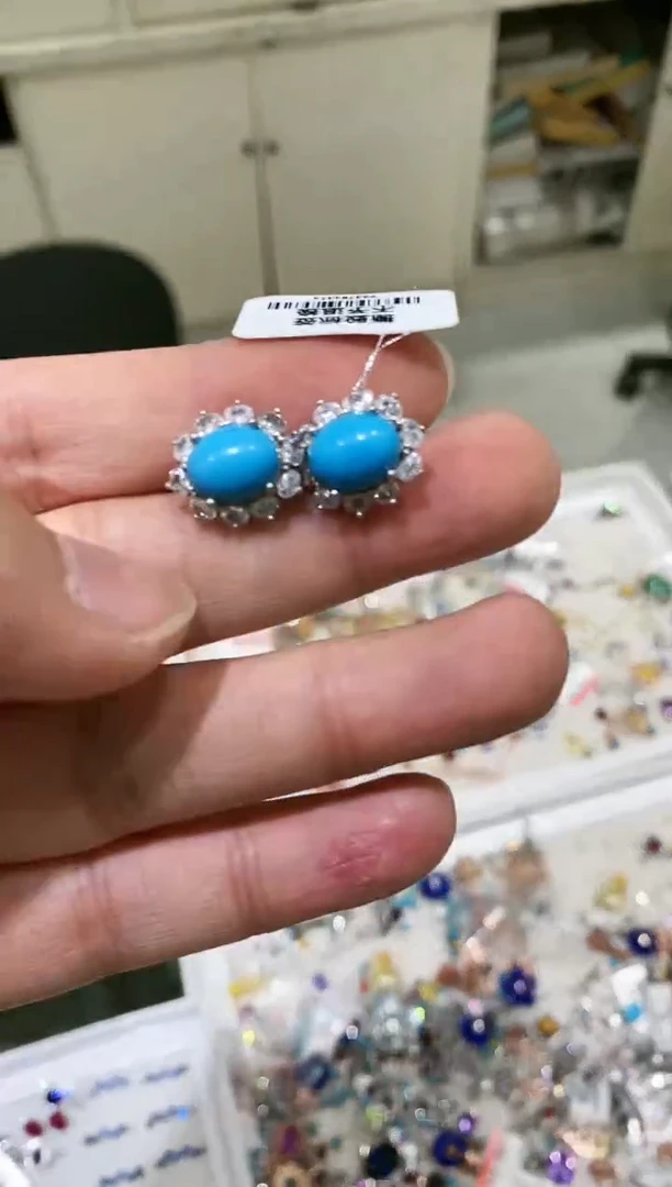 【闪购商品】蓝宝石耳饰银S925镀金镶嵌蓝松耳钉