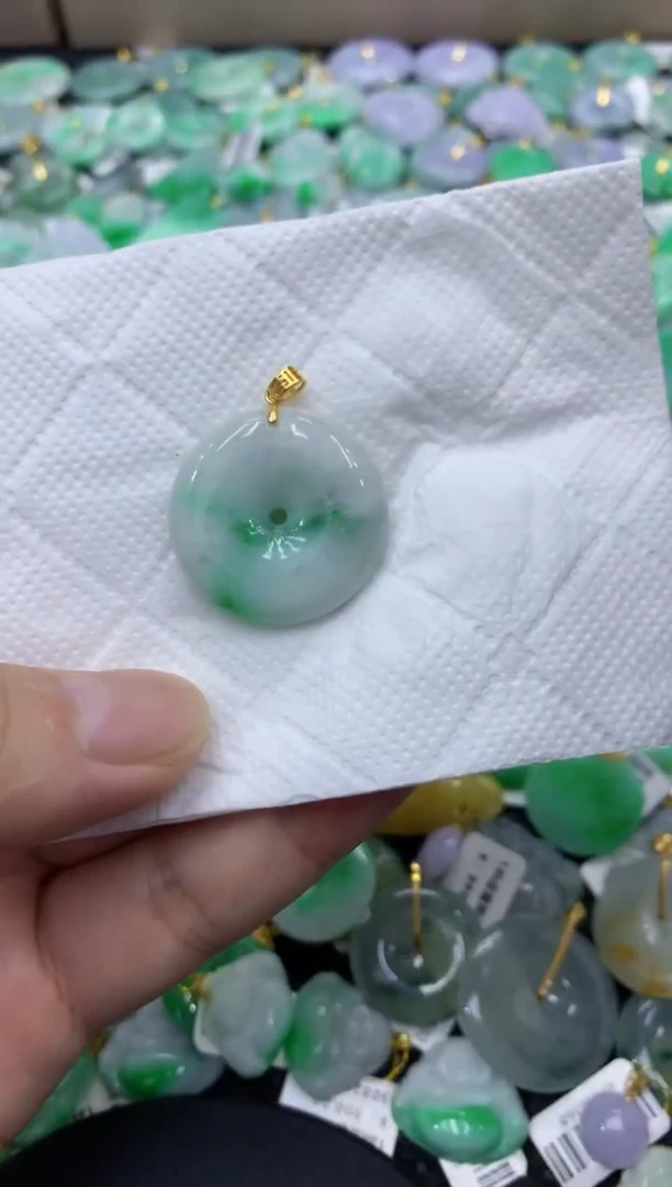 颈饰未镶嵌翡翠天然缅甸翡翠A货