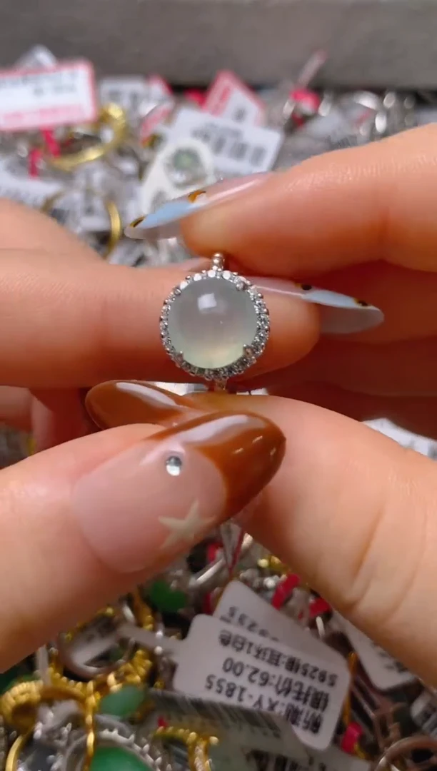银S925镶嵌戒指翡翠百内无证书
