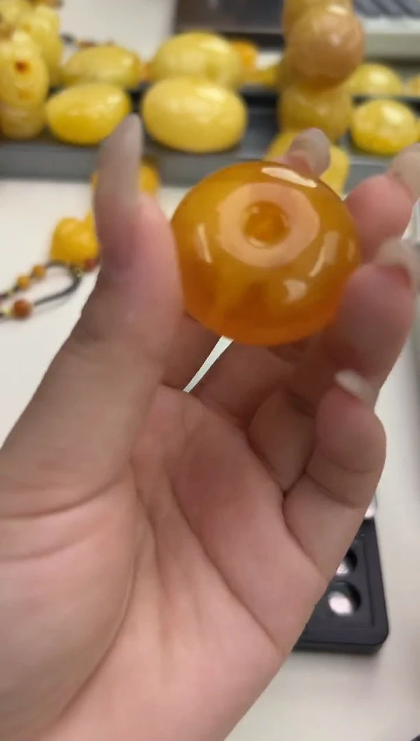 裸石琥珀未镶嵌琥珀蜜蜡吊坠