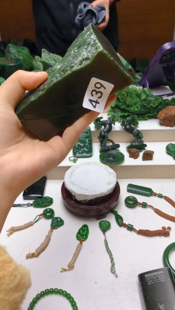 未镶嵌和田玉珠宝半成品1
