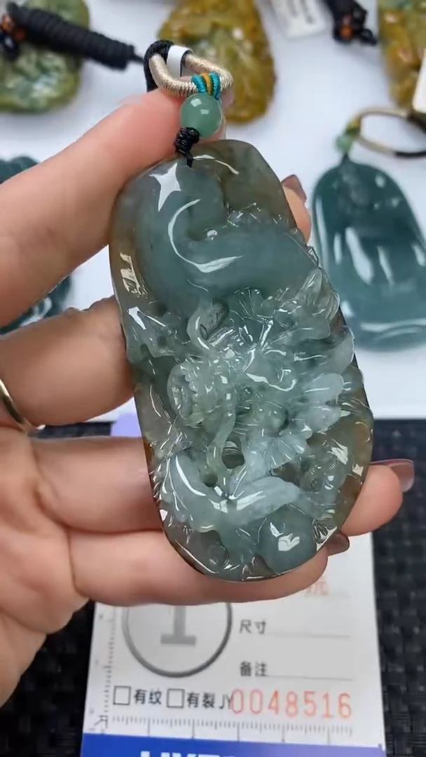 【闪购商品】翡翠颈饰未镶嵌1111111111111111