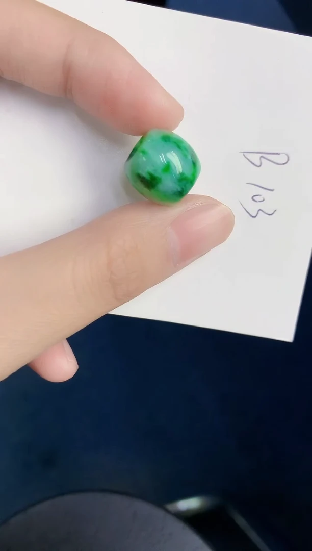 颈饰未镶嵌翡翠天然翡翠缅甸A货