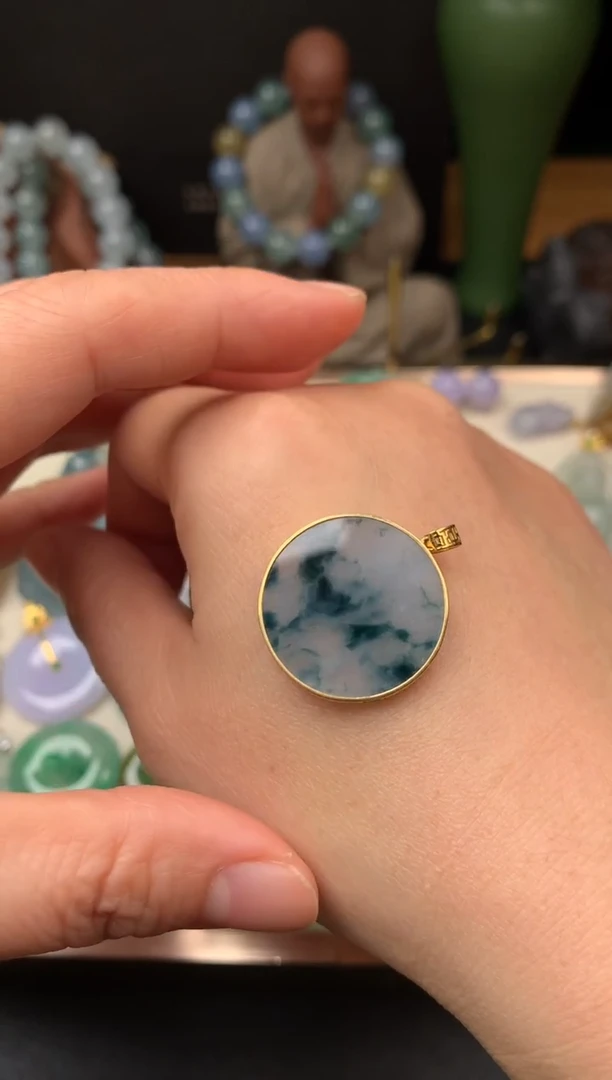 吊坠(不含链)18K金镶嵌翡翠吊坠