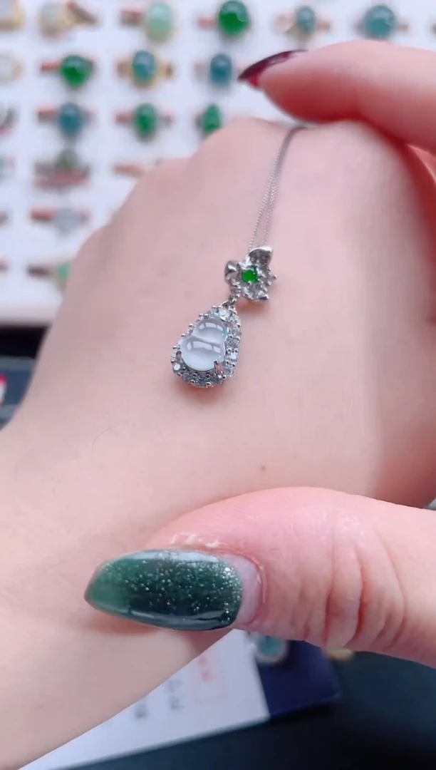 颈饰银S925镶嵌翡翠天然翡翠
