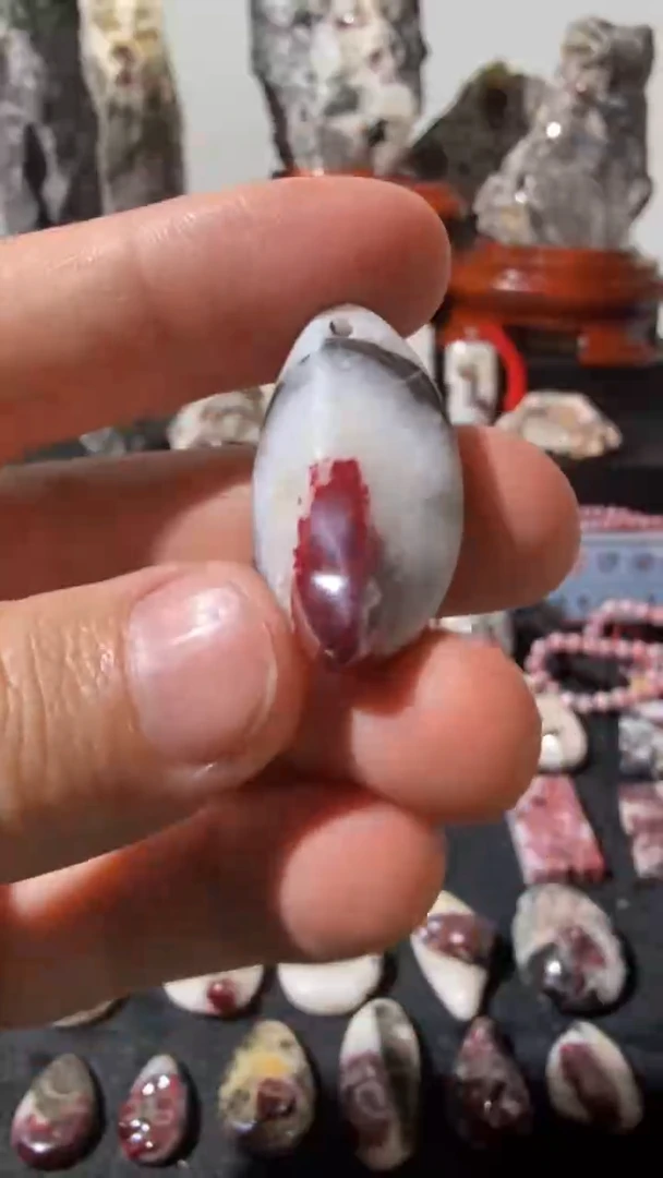 天然辰砂坠天然辰砂天然朱砂大晶砂随行吊