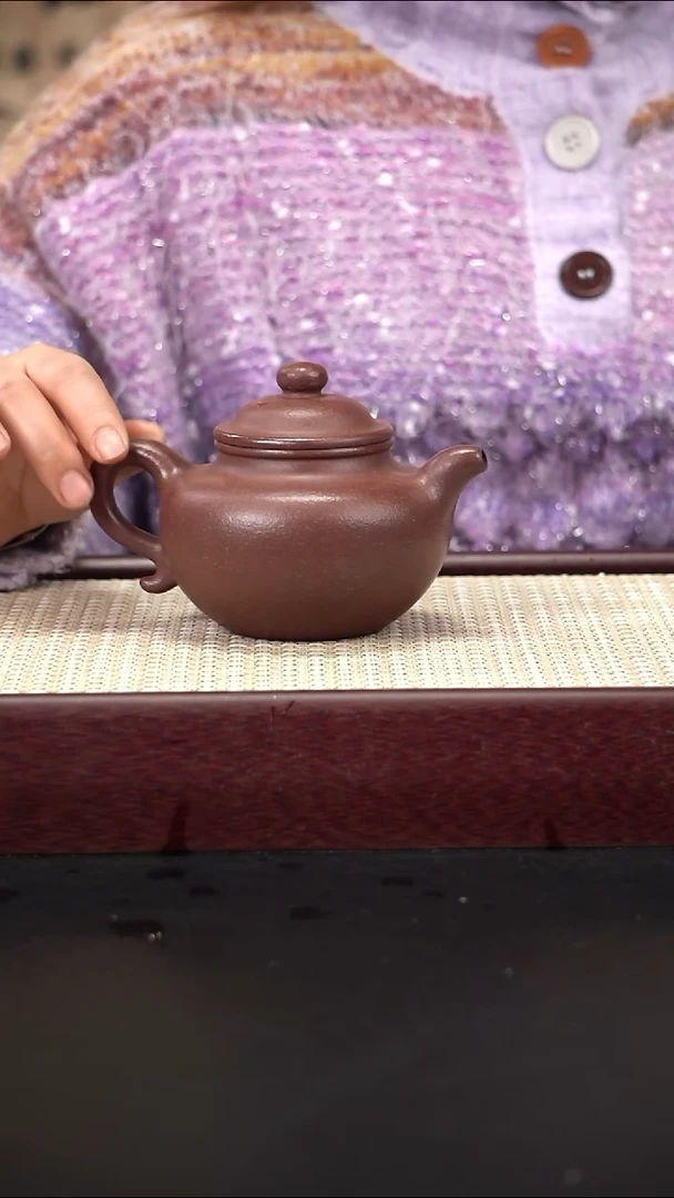 茶壶紫砂桃花泥  莲子