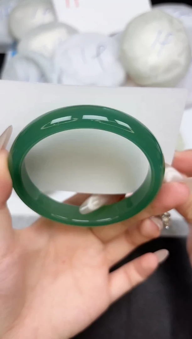 未镶嵌手镯石英质玉206-6364