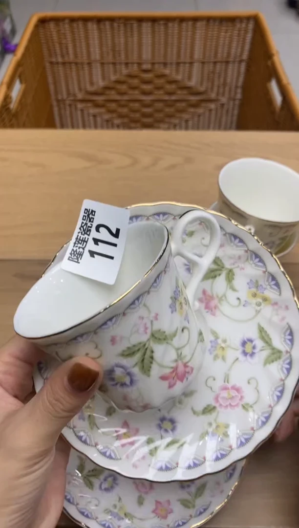 瓷片隆莲瓷器欢迎大家