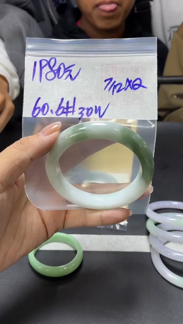 未镶嵌定制翡翠全28手镯60.6#1980元 毛货需抛光