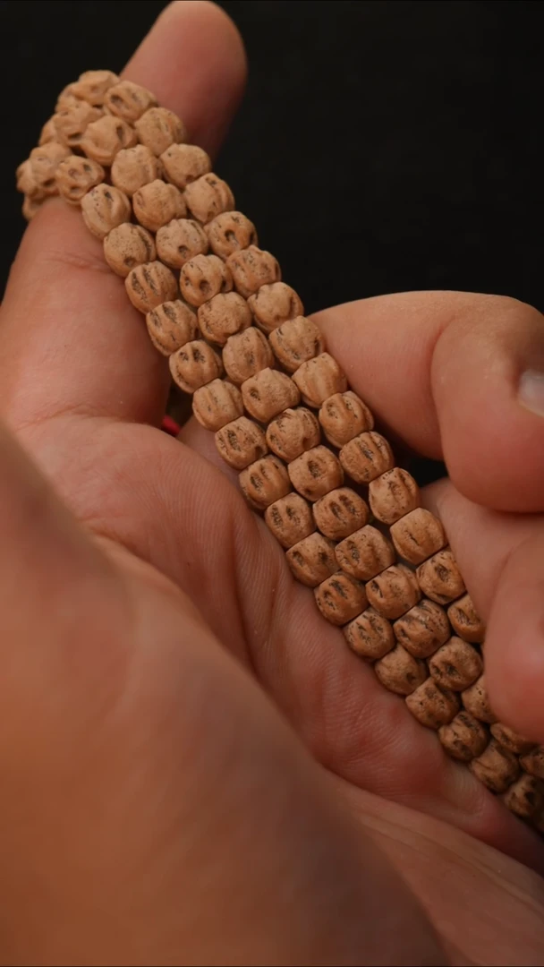 柏香籽/百香籽吊坠直切双眼