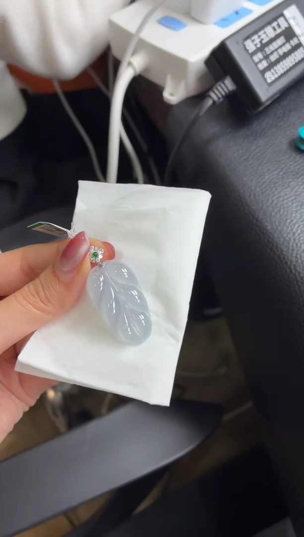 18K金镶嵌定制翡翠DDJ44642