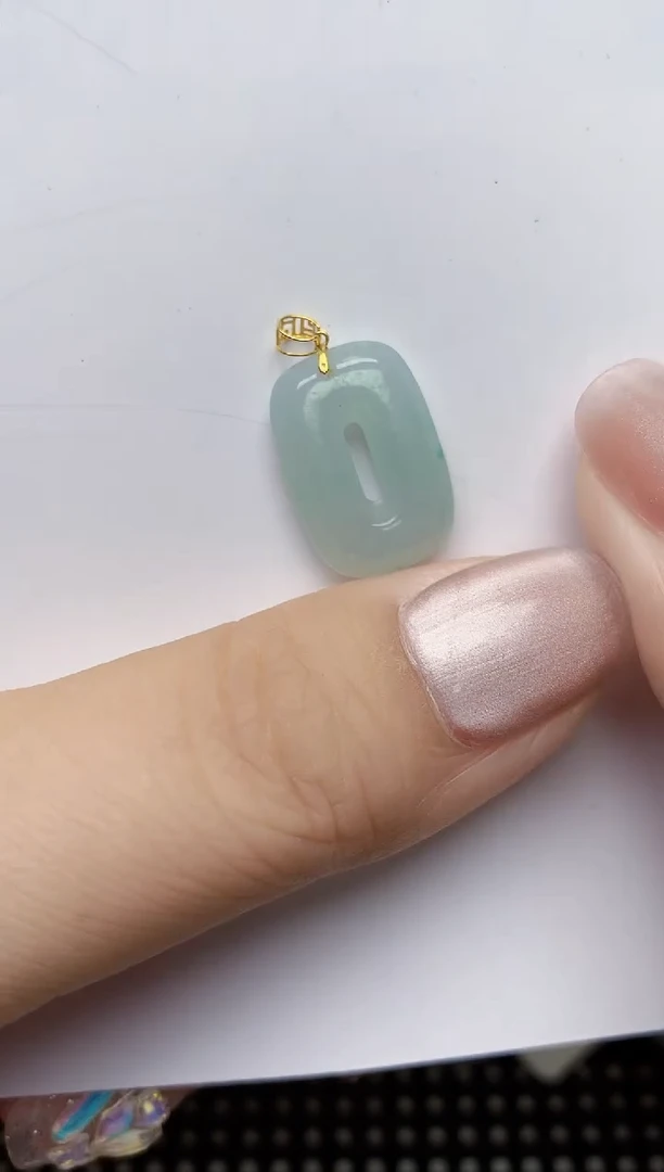 翡翠18K金镶嵌颈饰天然缅甸A货翡翠