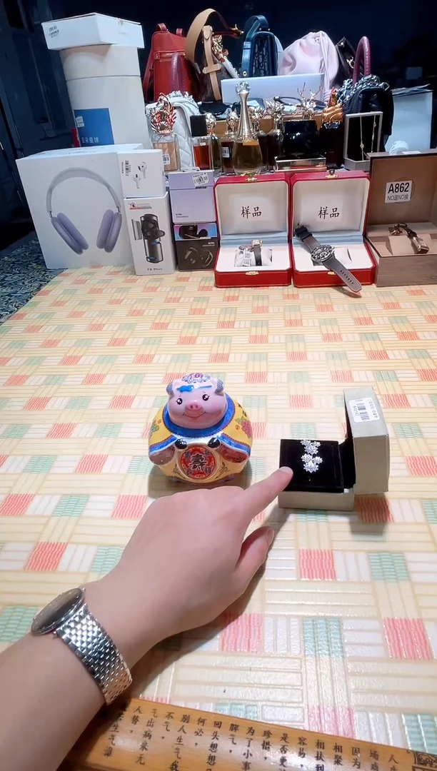 瓷片瓷器 库房到期 全部地板价@@1