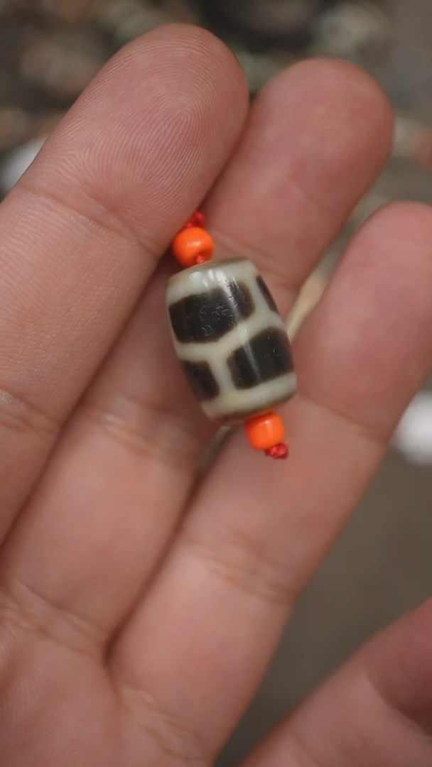 玛瑙/玉髓未镶嵌颈饰寿纹蚀花玛瑙珠定制编绳