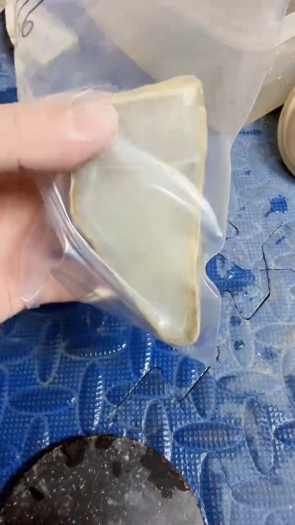 翡翠挂件未镶嵌莫*狂天然翡翠166