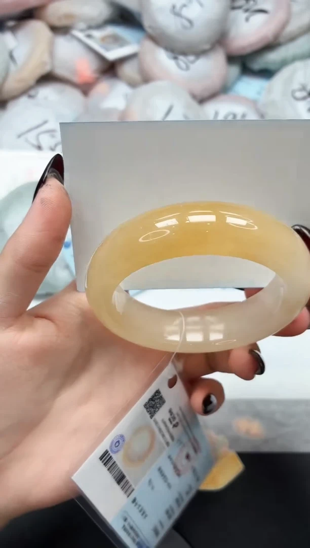 未镶嵌手镯石英质玉69/黄龙57.1