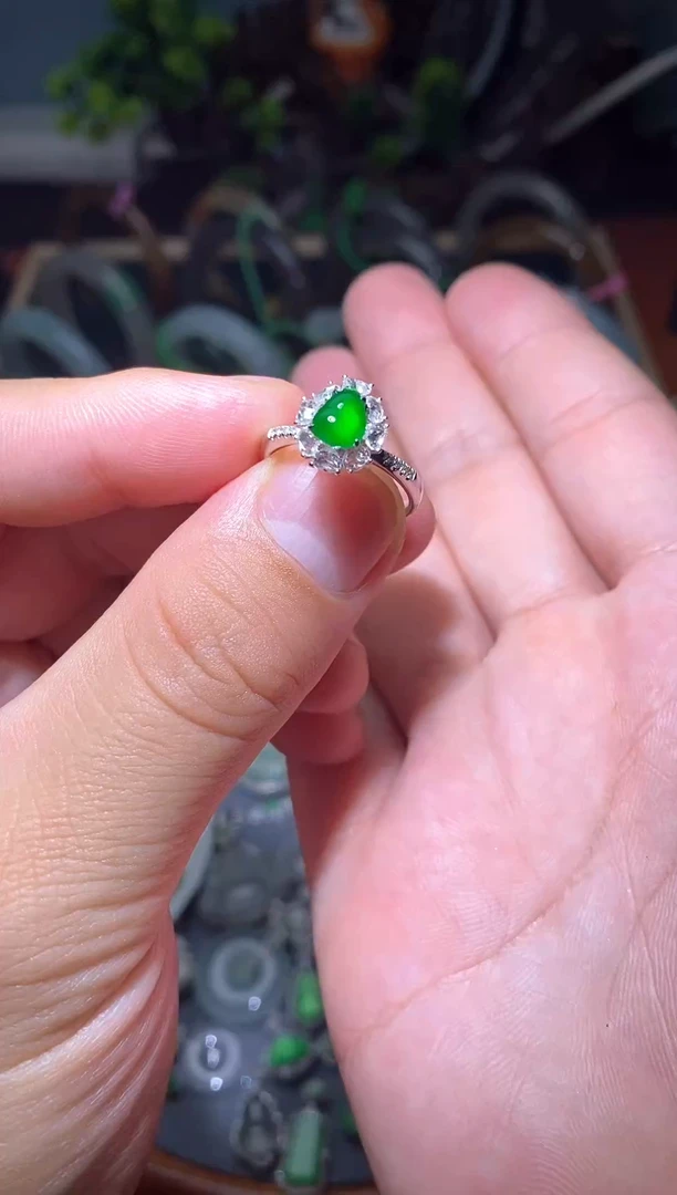 【闪购商品】翡翠戒指18K金镶嵌44/戒指