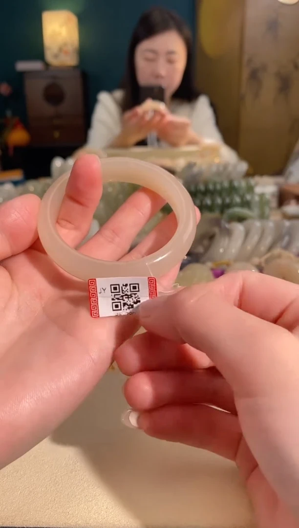 【闪购商品】和田玉手镯未镶嵌手镯51.5