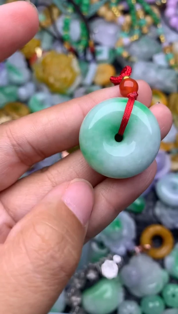 颈饰未镶嵌翡翠缅甸翡翠吊坠