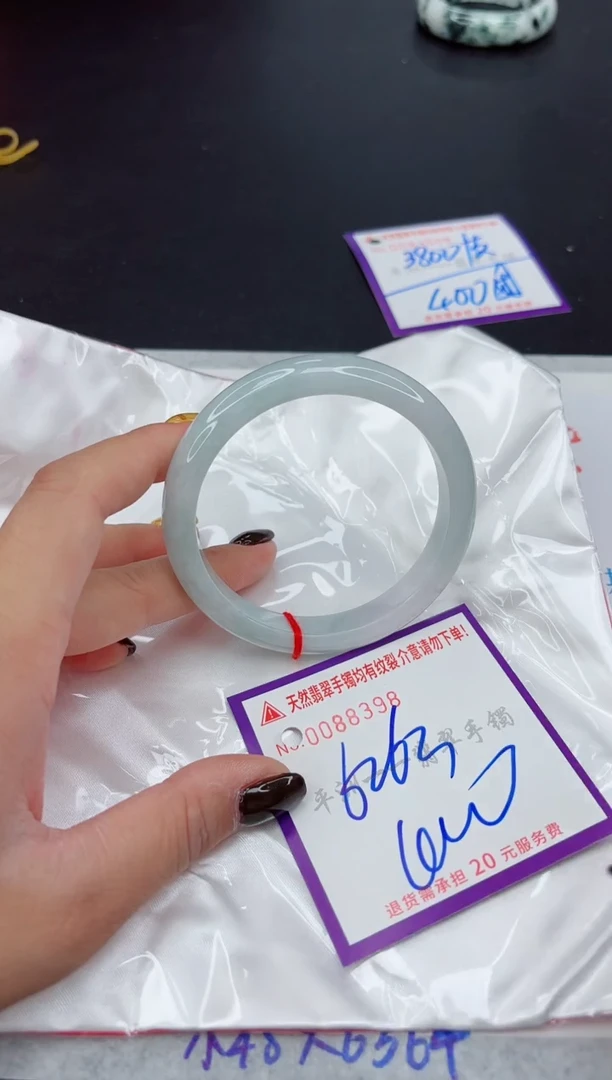 翡翠手镯未镶嵌1111111111111