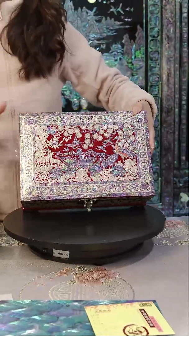 绒布底·弘贝雅螺钿漆器文化馆