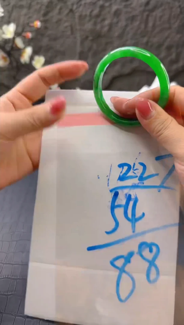 (按圈口价格加购）手镯